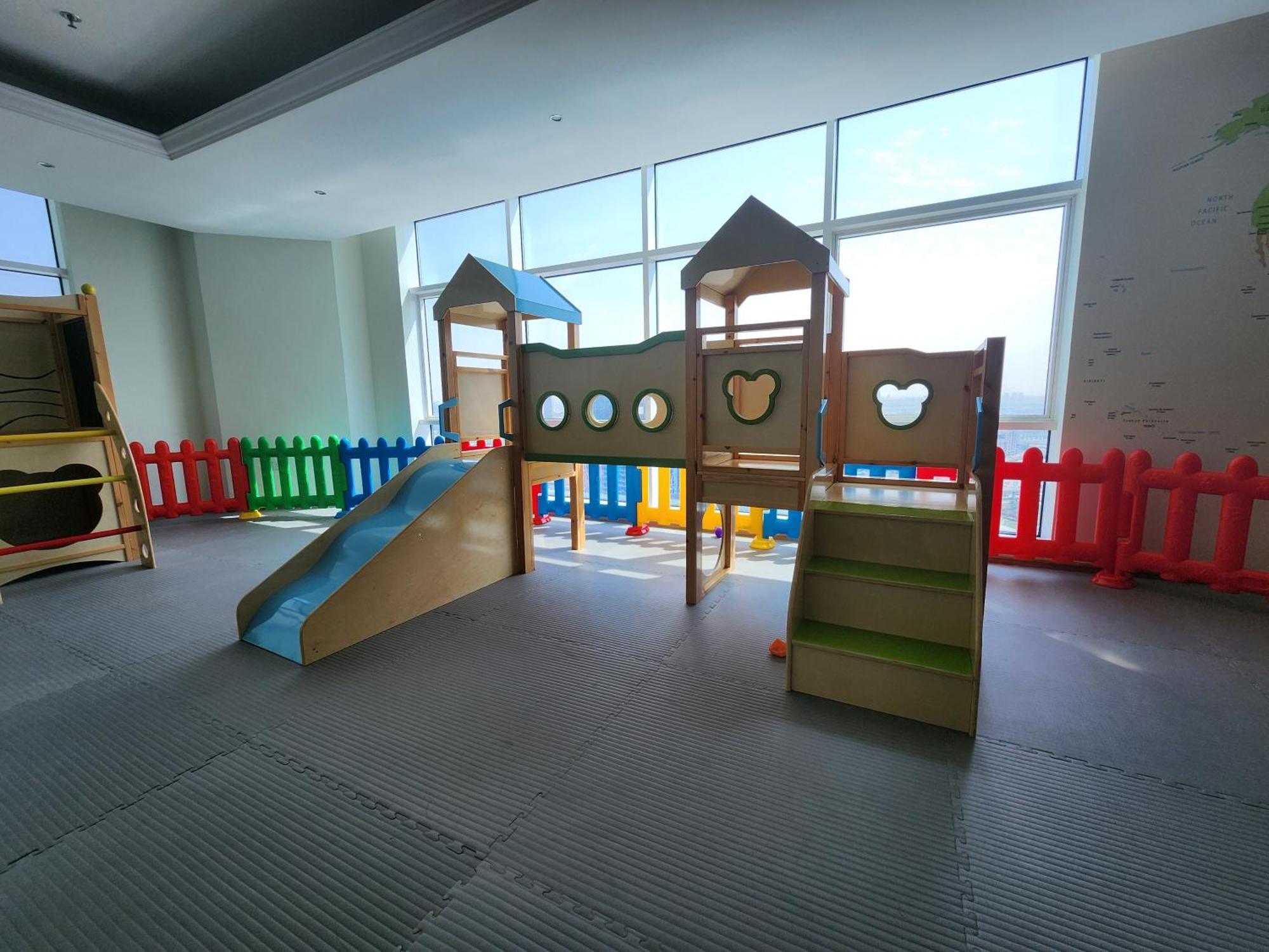 Chateau Chill, High-rise Marina Escape Dubai