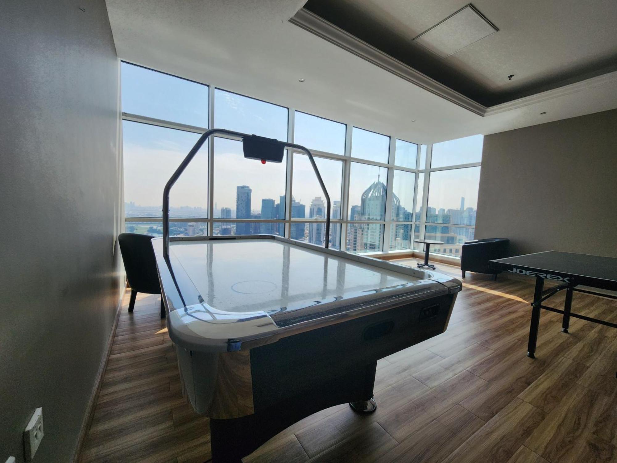 Chateau Chill, High-rise Marina Escape Dubai
