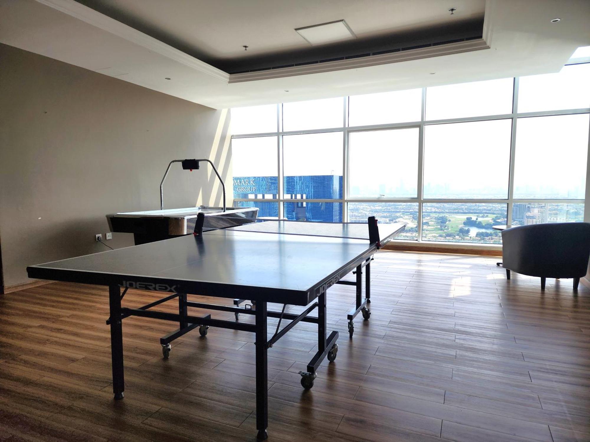 Chateau Chill, High-rise Marina Escape