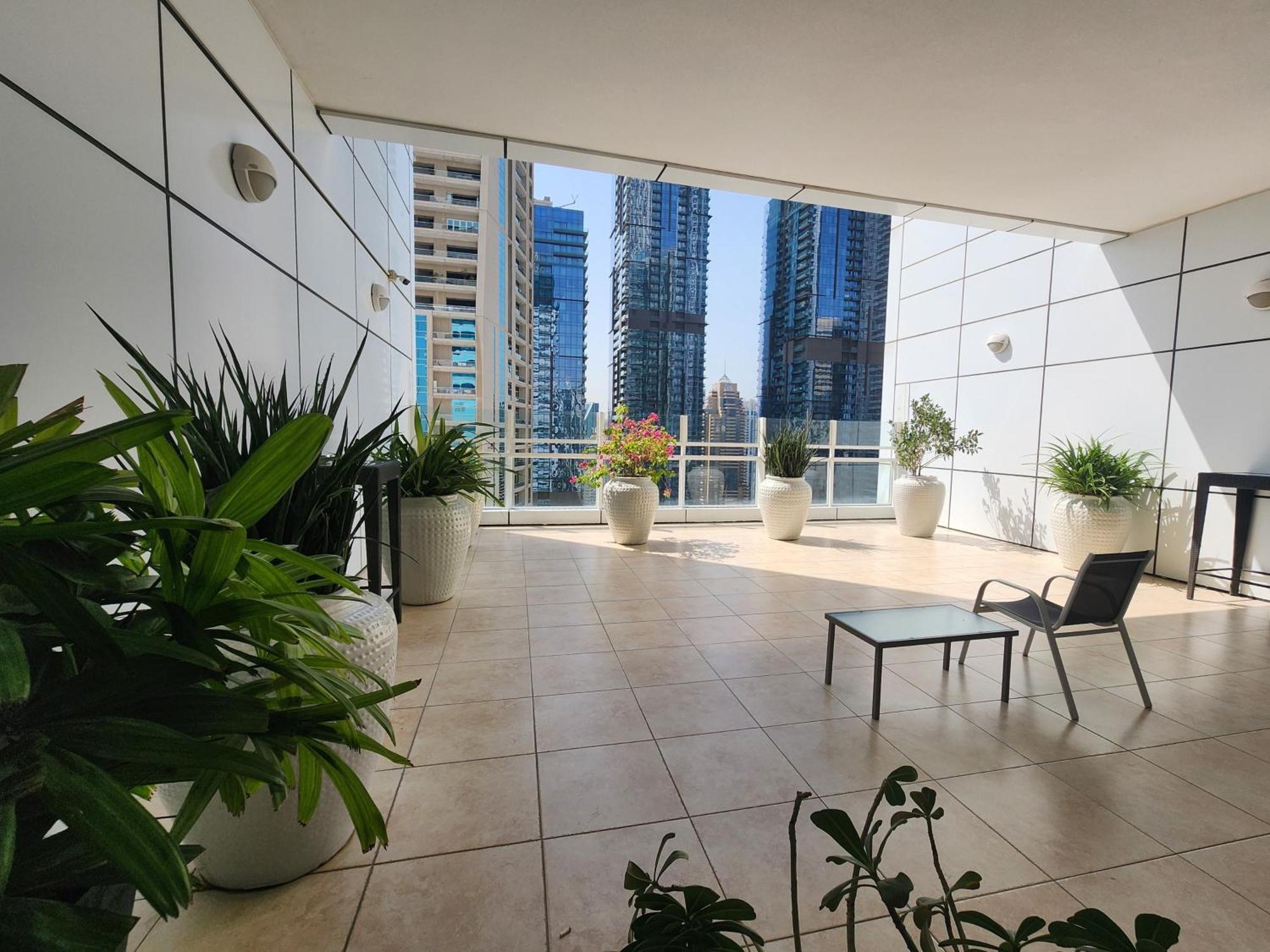 Chateau Chill, High-rise Marina Escape Dubai