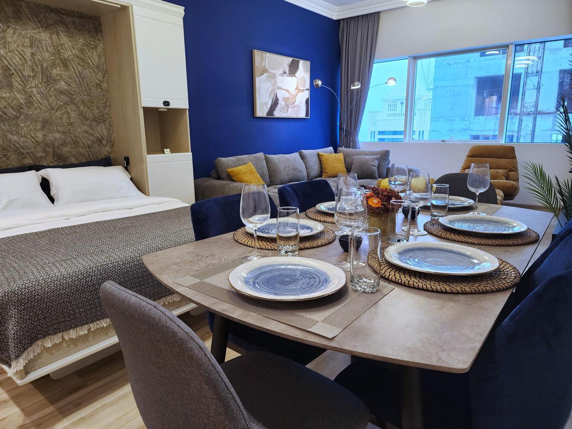 Chateau Chill, High-rise Marina Escape Apartment