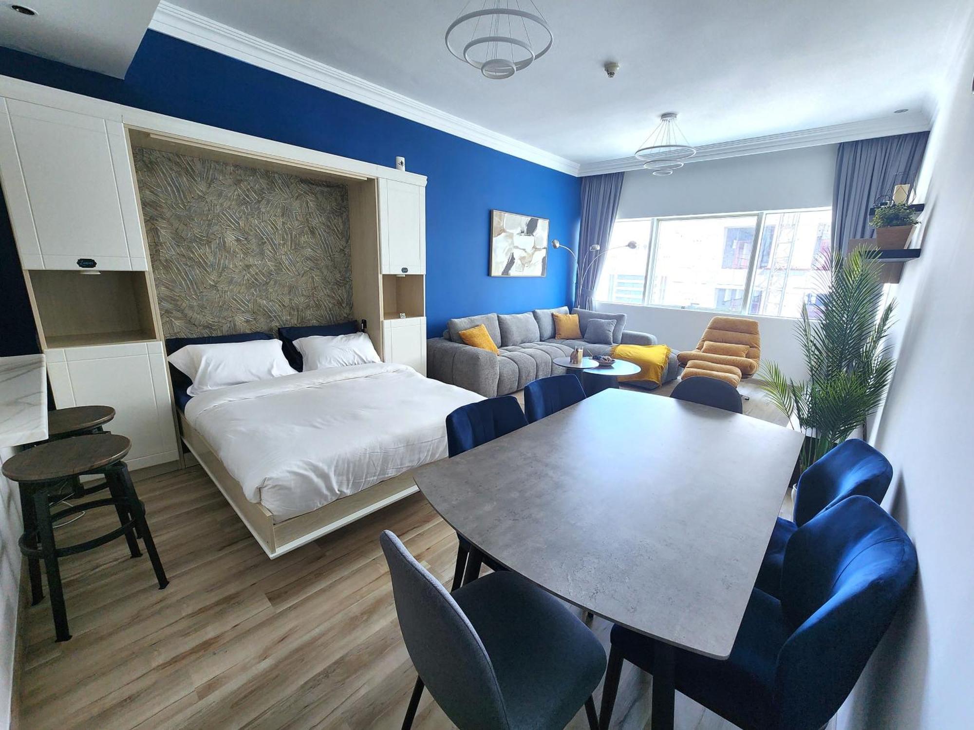 Chateau Chill, High-rise Marina Escape Apartment