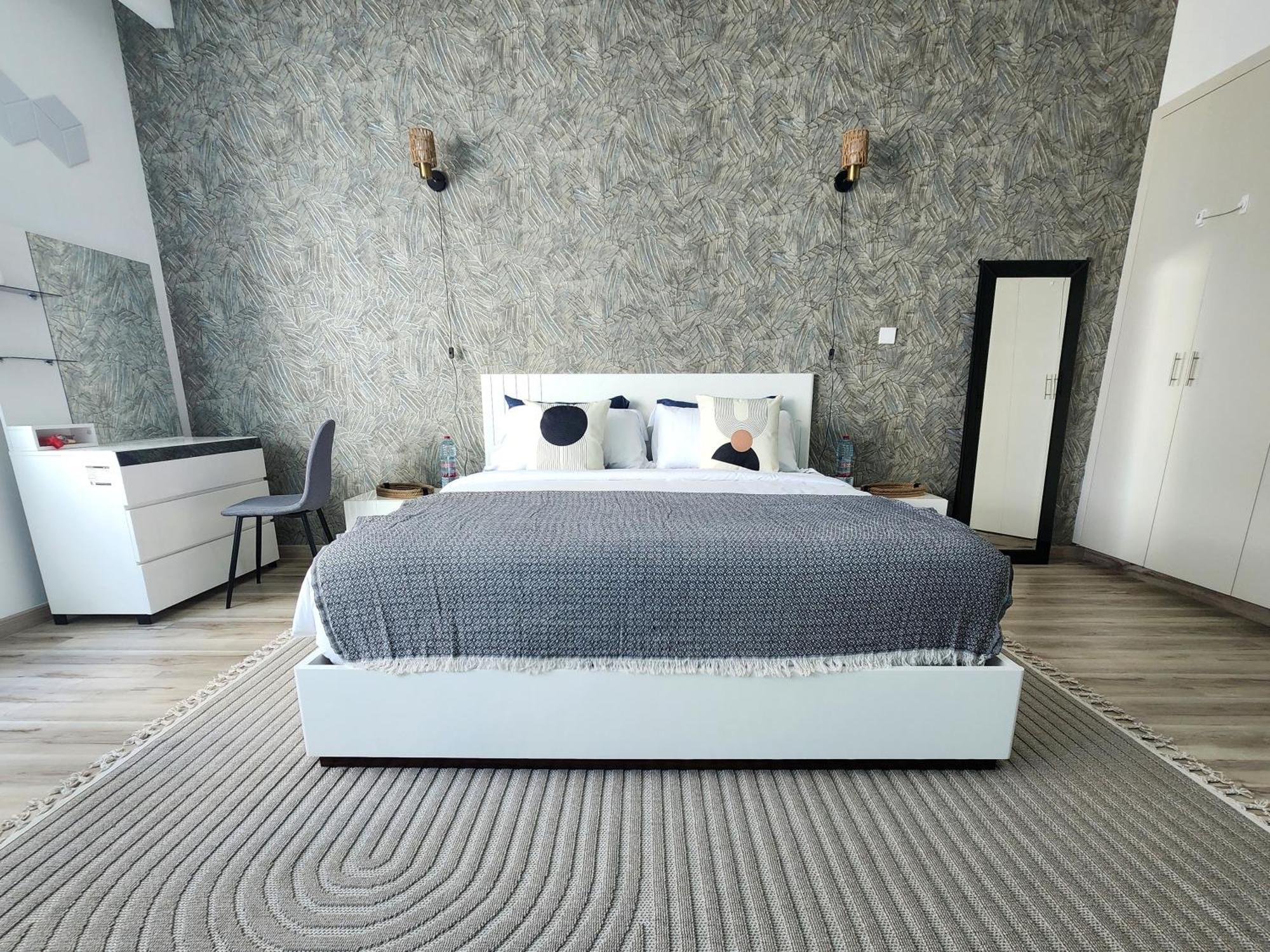 Chateau Chill, High-rise Marina Escape Apartment