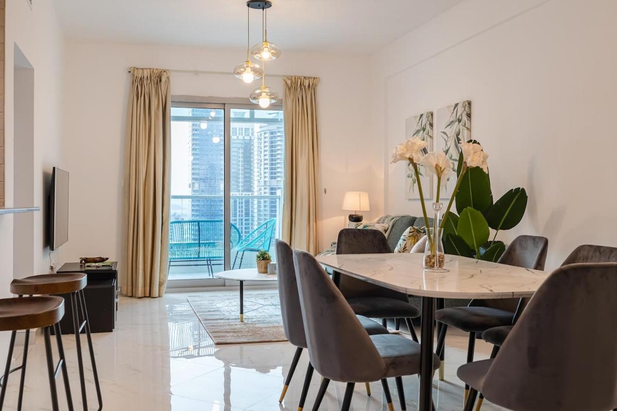 Apartment 2 Bedroom I Marina Diamond 4 I Close To Metro *