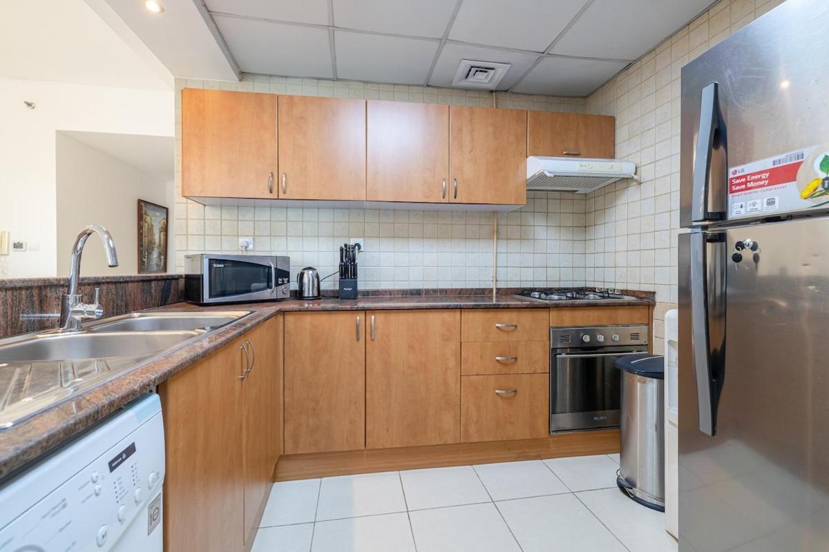 2 Bedroom I Marina Diamond 4 I Close To Metro * Dubai