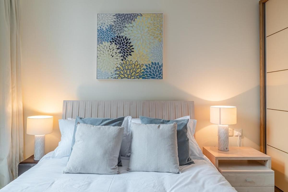 Apartment 2 Bedroom I Marina Diamond 4 I Close To Metro *