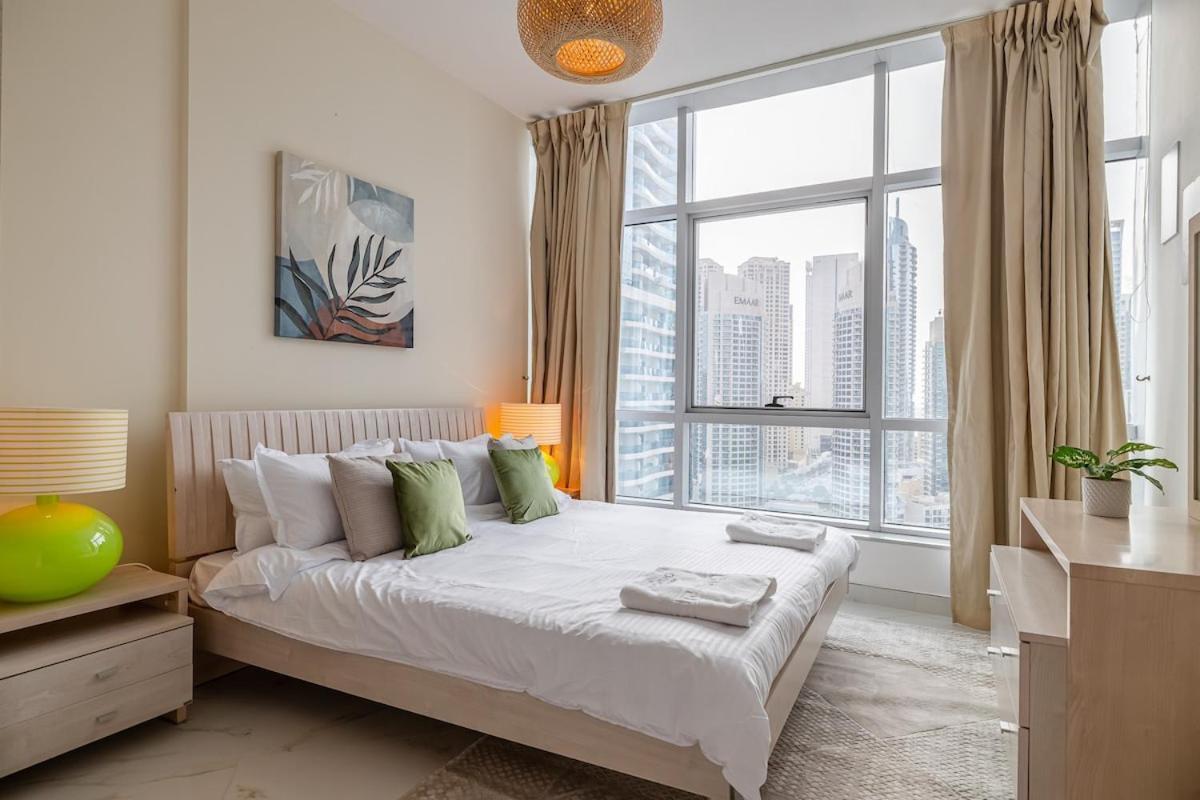 2 Bedroom I Marina Diamond 4 I Close To Metro * Dubai