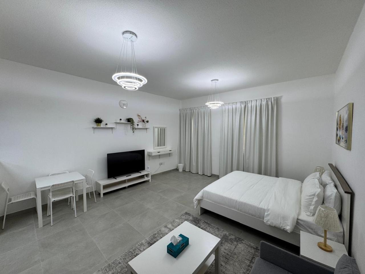 Apartment England Cluster International - Bright,spacious And Well Furnished