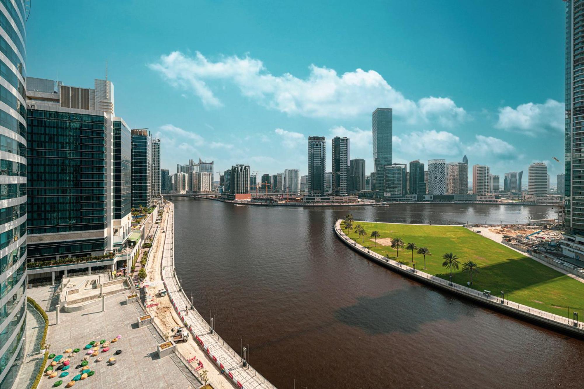 Bay's Edge, Luxury Canal View 2br In Business Bay Apartment