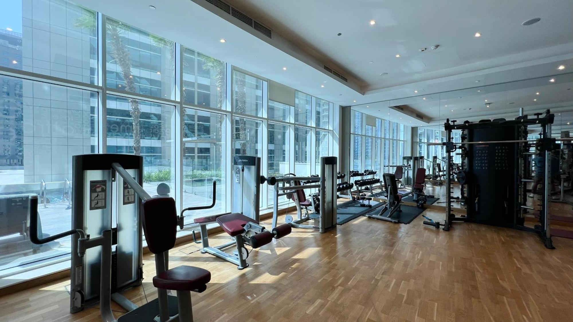 Bay's Edge, Luxury Canal View 2br In Business Bay Apartment Dubai