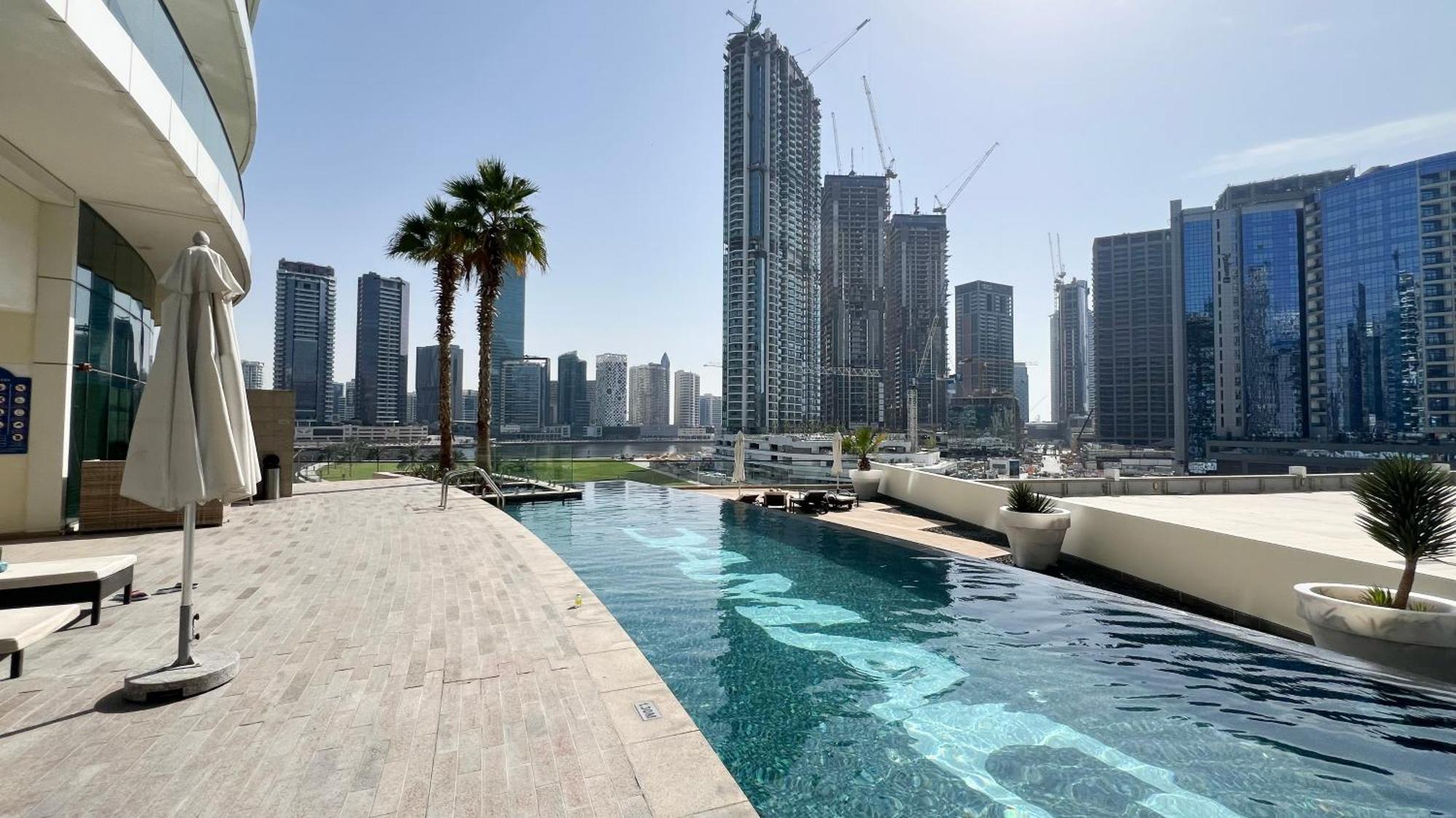 Bay's Edge, Luxury Canal View 2br In Business Bay * Dubai