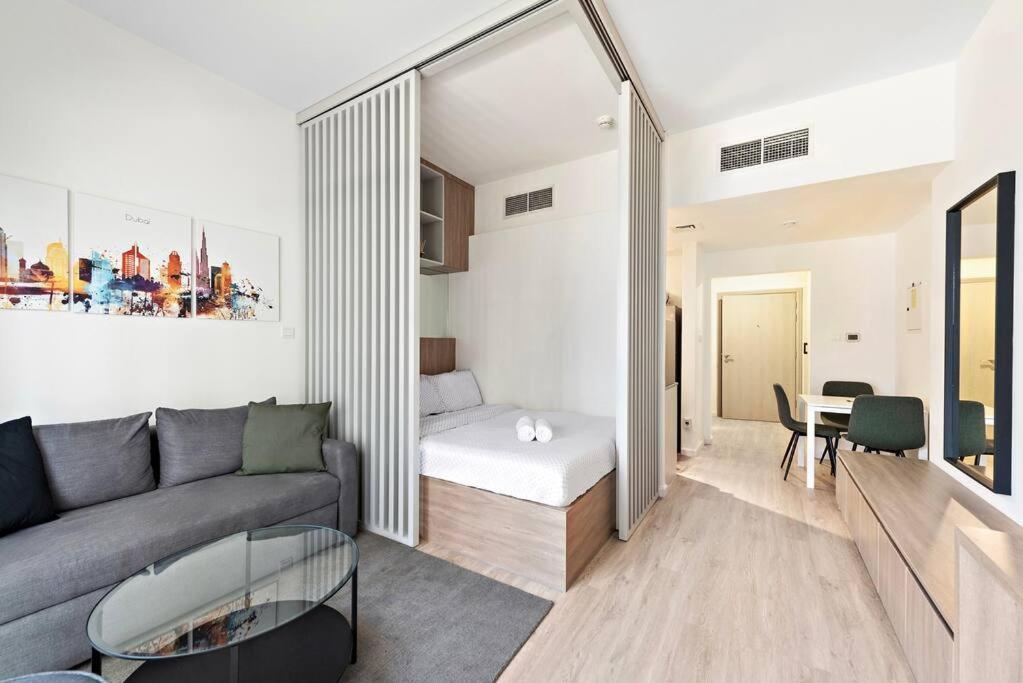 Cozy By Burj Khalifa And Mall Apartment *