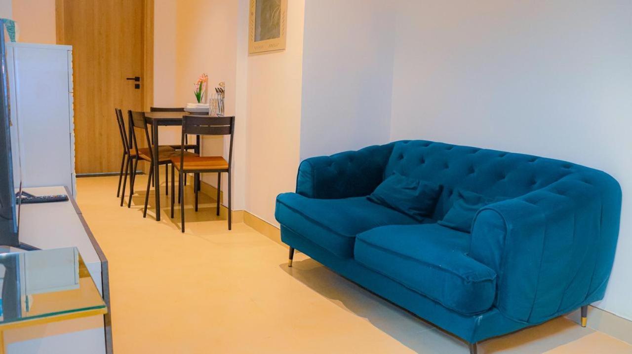 Cozy-3bhk-apartment