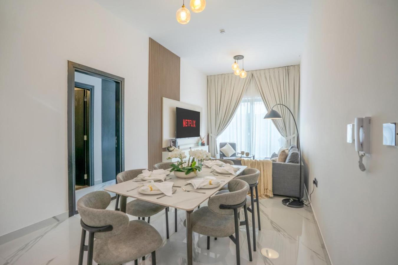 Serene Family Haven With Gym Pool And Sauna Apartment *