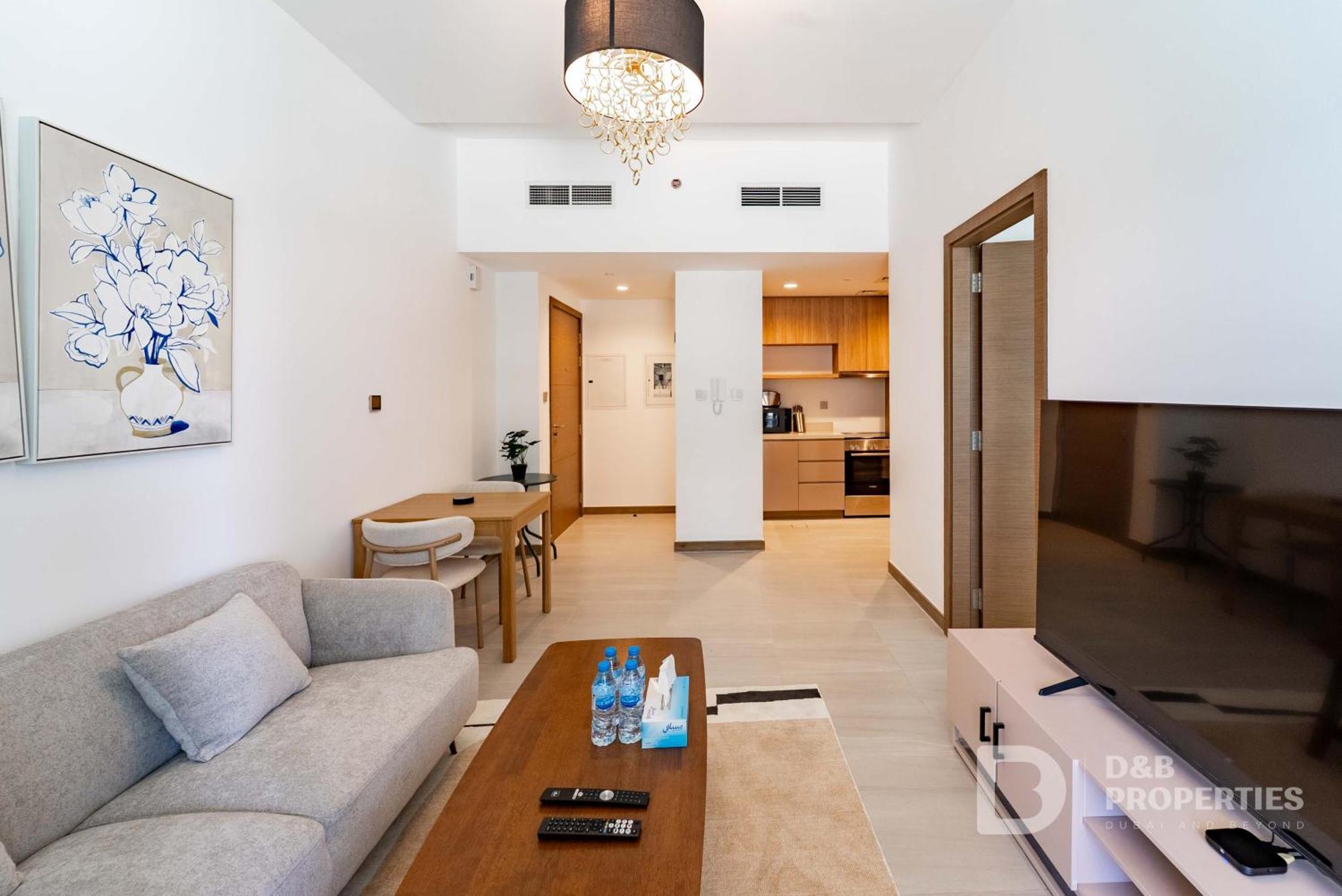 Newly Furnished 1br By Missoni In Business Bay Apartment *