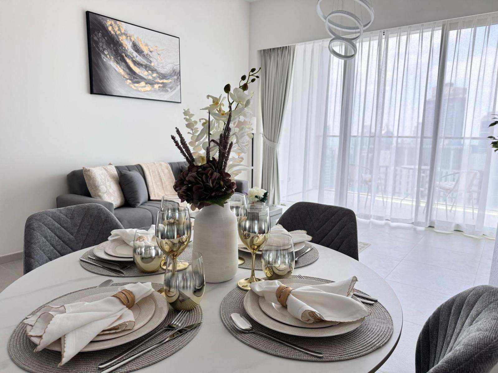 Luxury 1br In Grande Downtown Apartment *