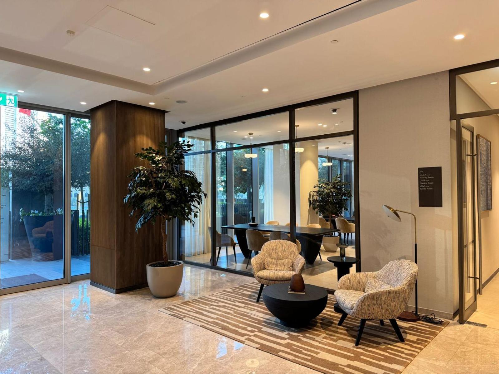 Luxury 1br In Grande Downtown Apartment Dubai