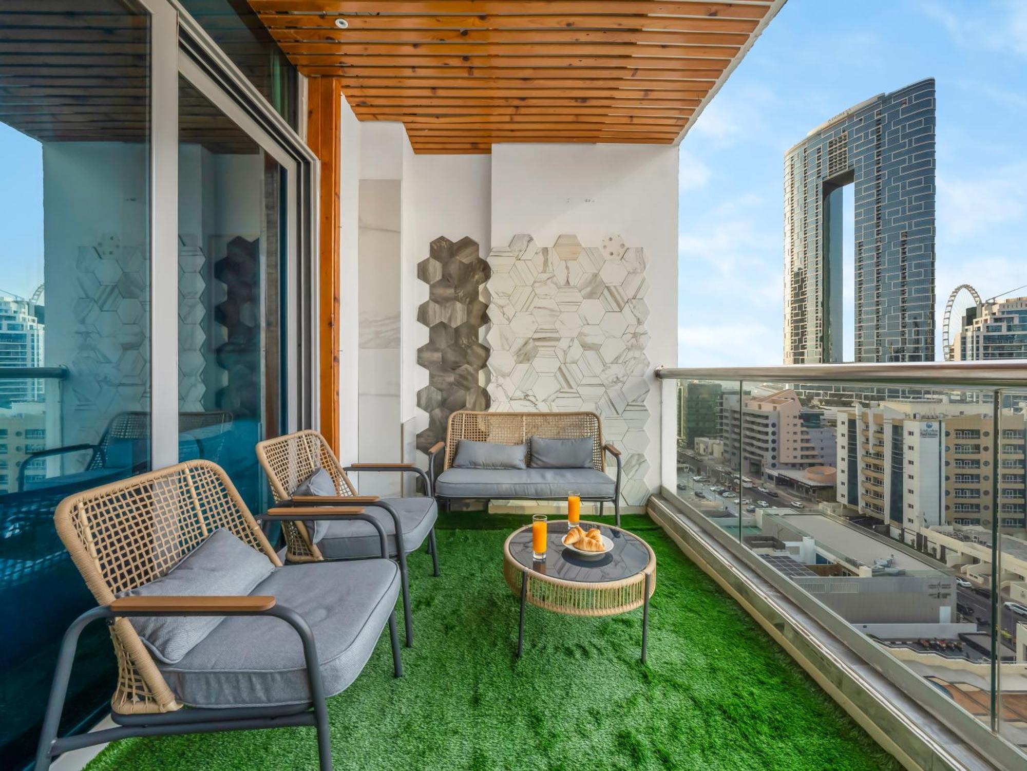 Apartment Luxurious 2br With Marina View & Private Jacuzzi *