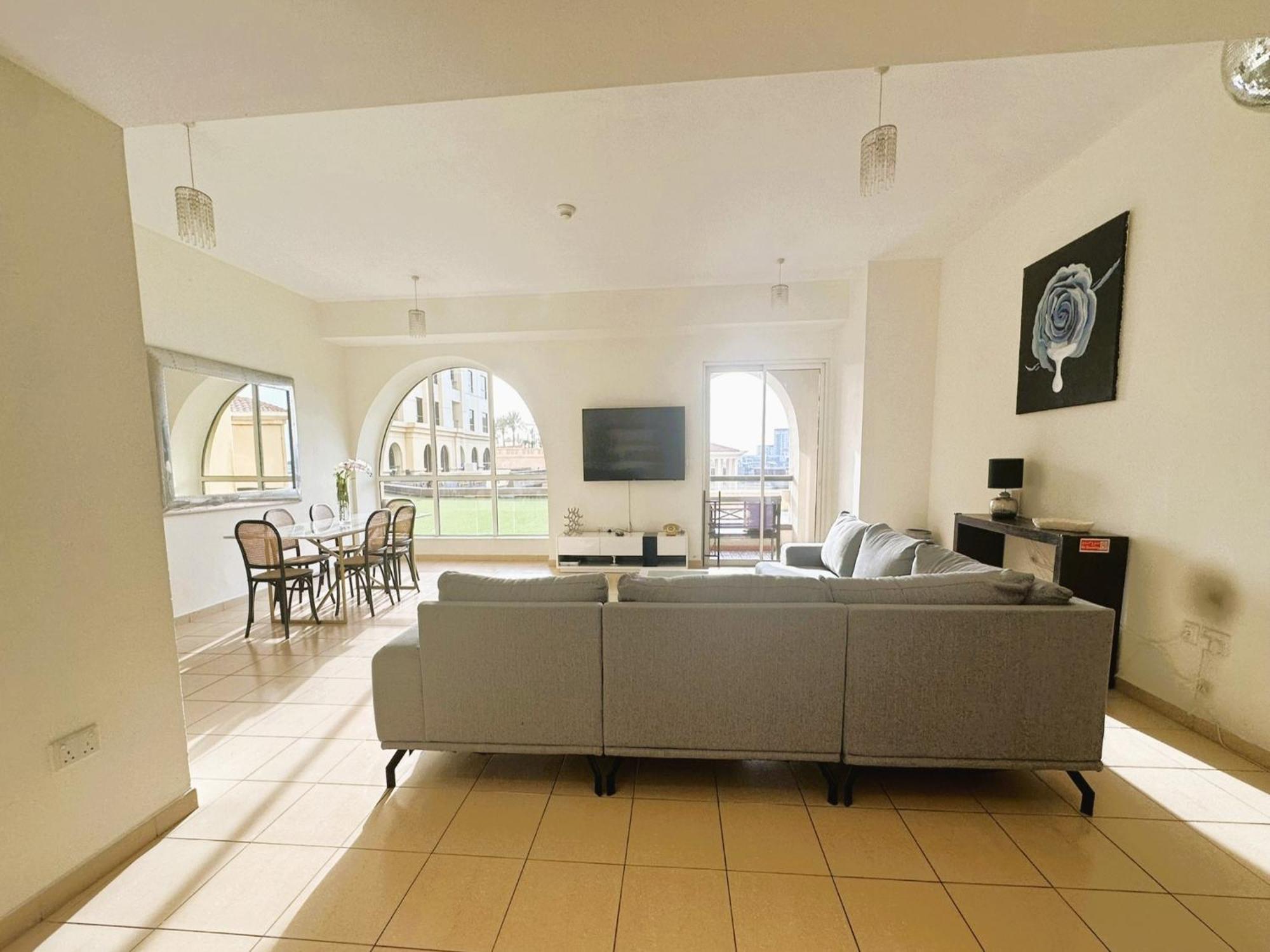 5-bed, Beachfront Very Spacious Entire In Jbr * Dubai