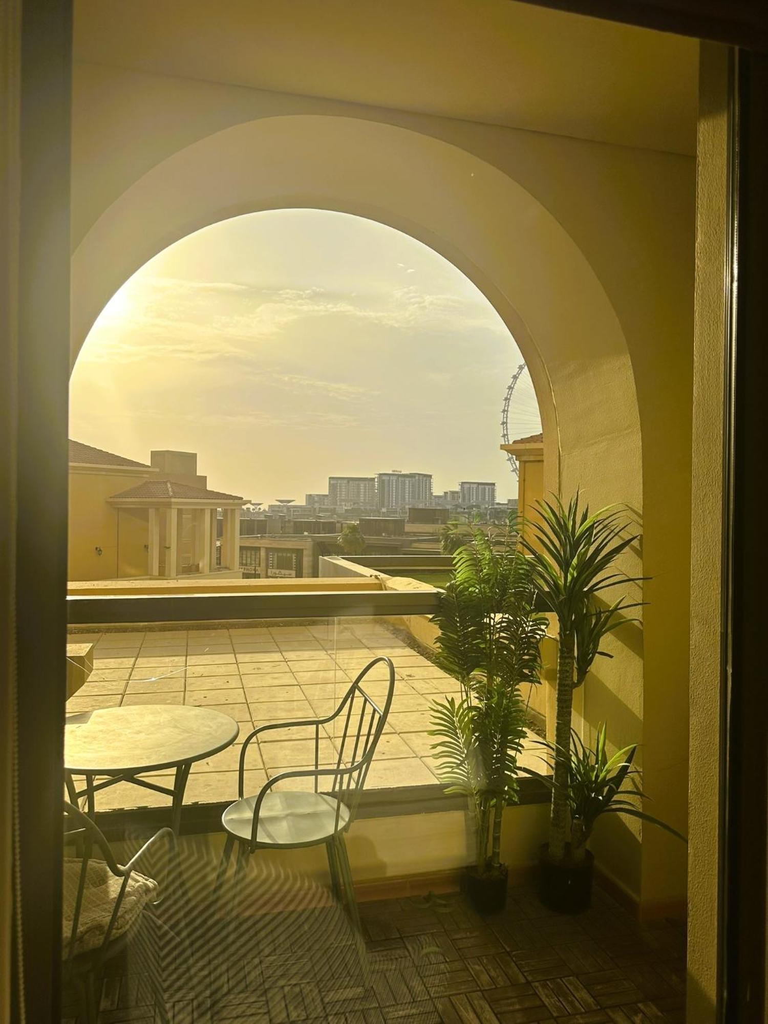 5-bed, Beachfront Very Spacious Entire In Jbr
