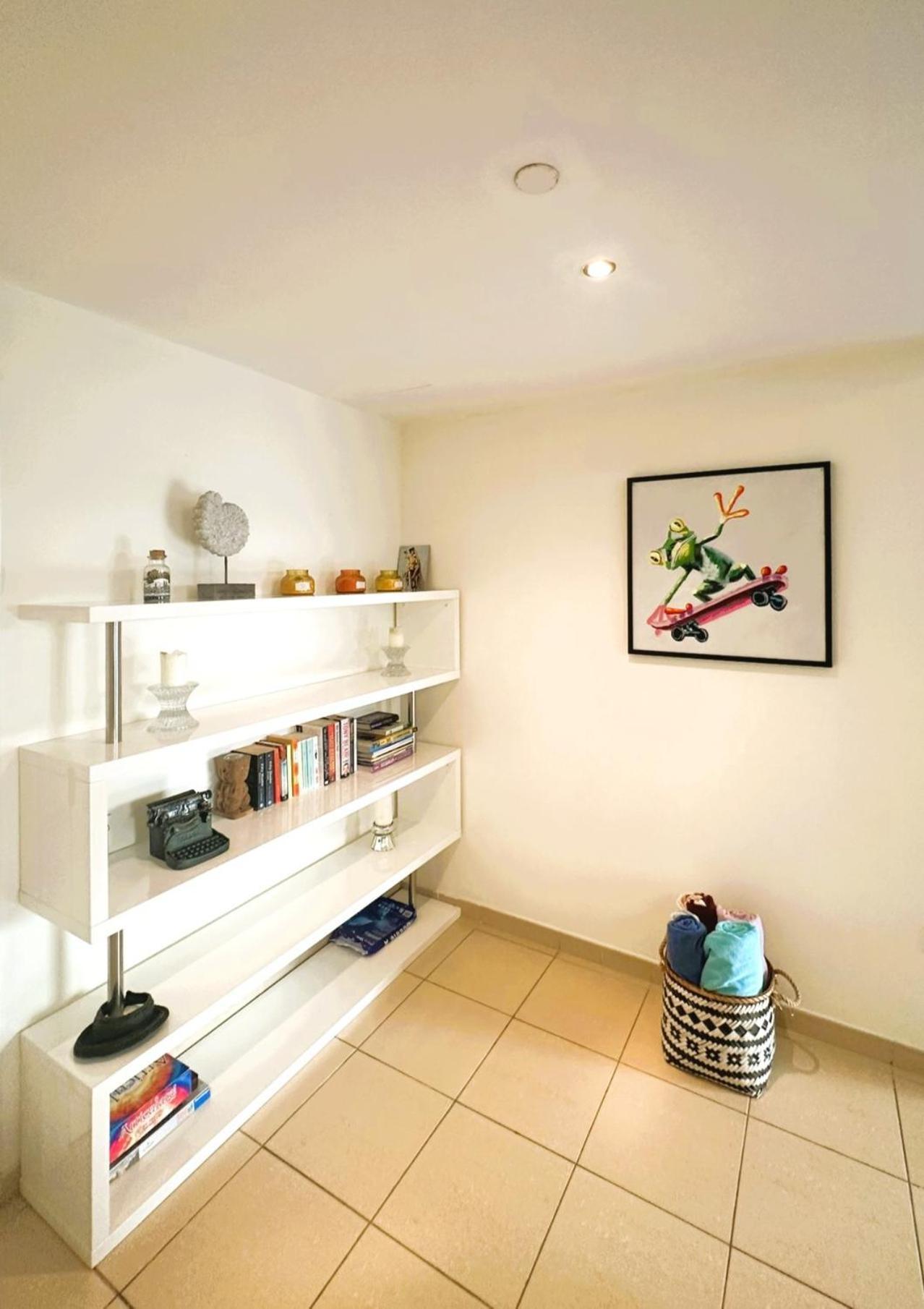 5-bed, Beachfront Very Spacious Entire In Jbr * Dubai