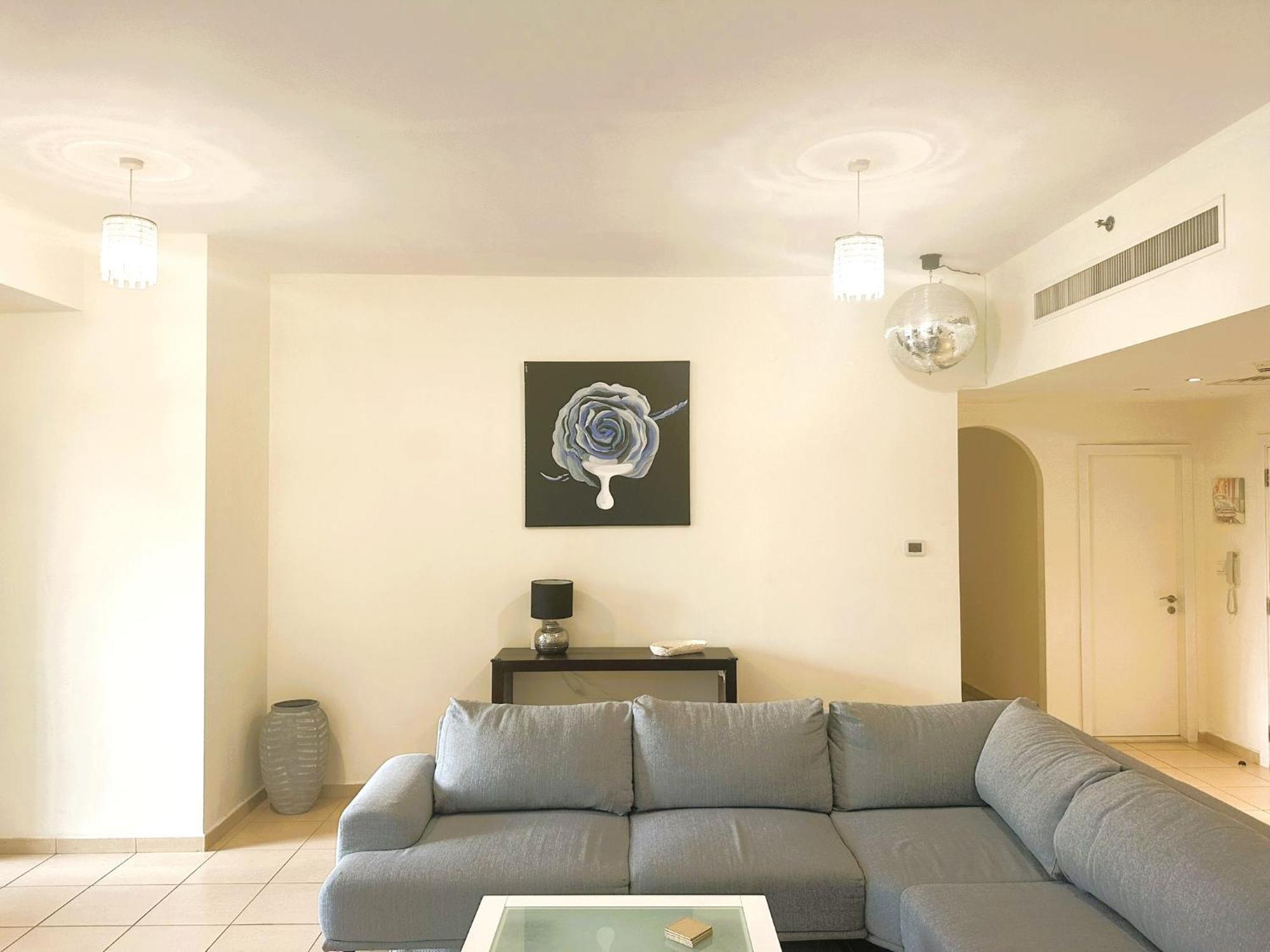 5-bed, Beachfront Very Spacious Entire In Jbr Apartment