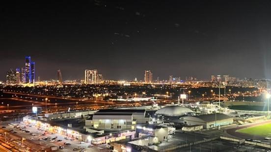 Cozy With Parking And Skyline View Apartment Dubai