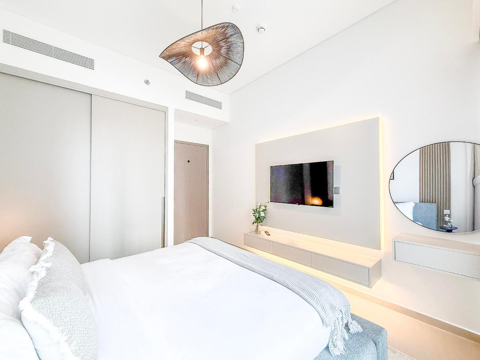 Grande Signature, 1br, Infinity Pool & Gym, 5min Walk To Mall