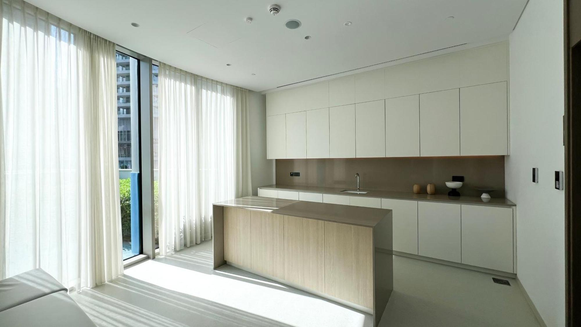 Grande Signature, 1br, Infinity Pool & Gym, 5min Walk To Mall Apartment *