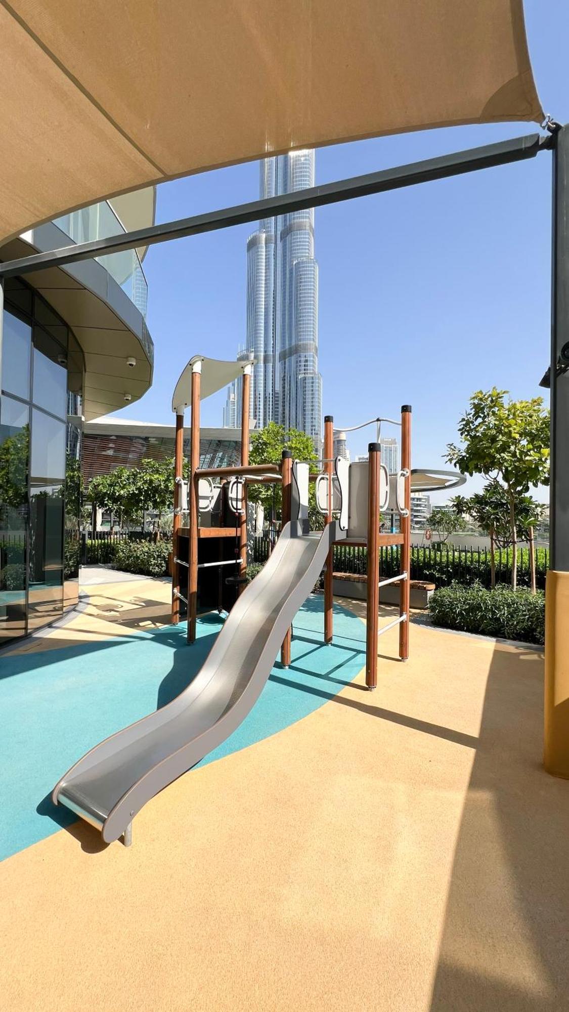 Apartment Grande Signature, 1br, Infinity Pool & Gym, 5min Walk To Mall