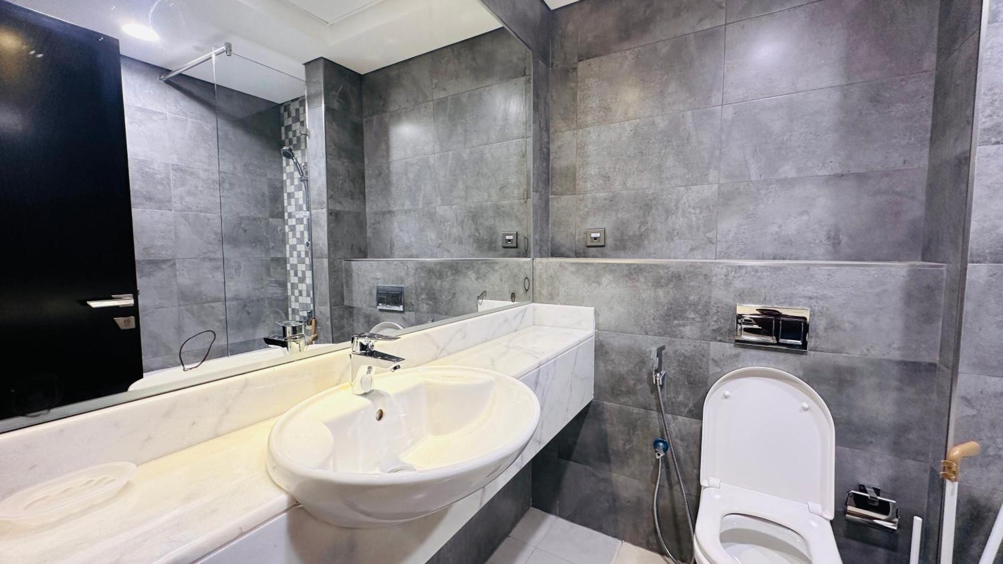 Upscale Burj View With Balcony Free Parking By Belvilla *