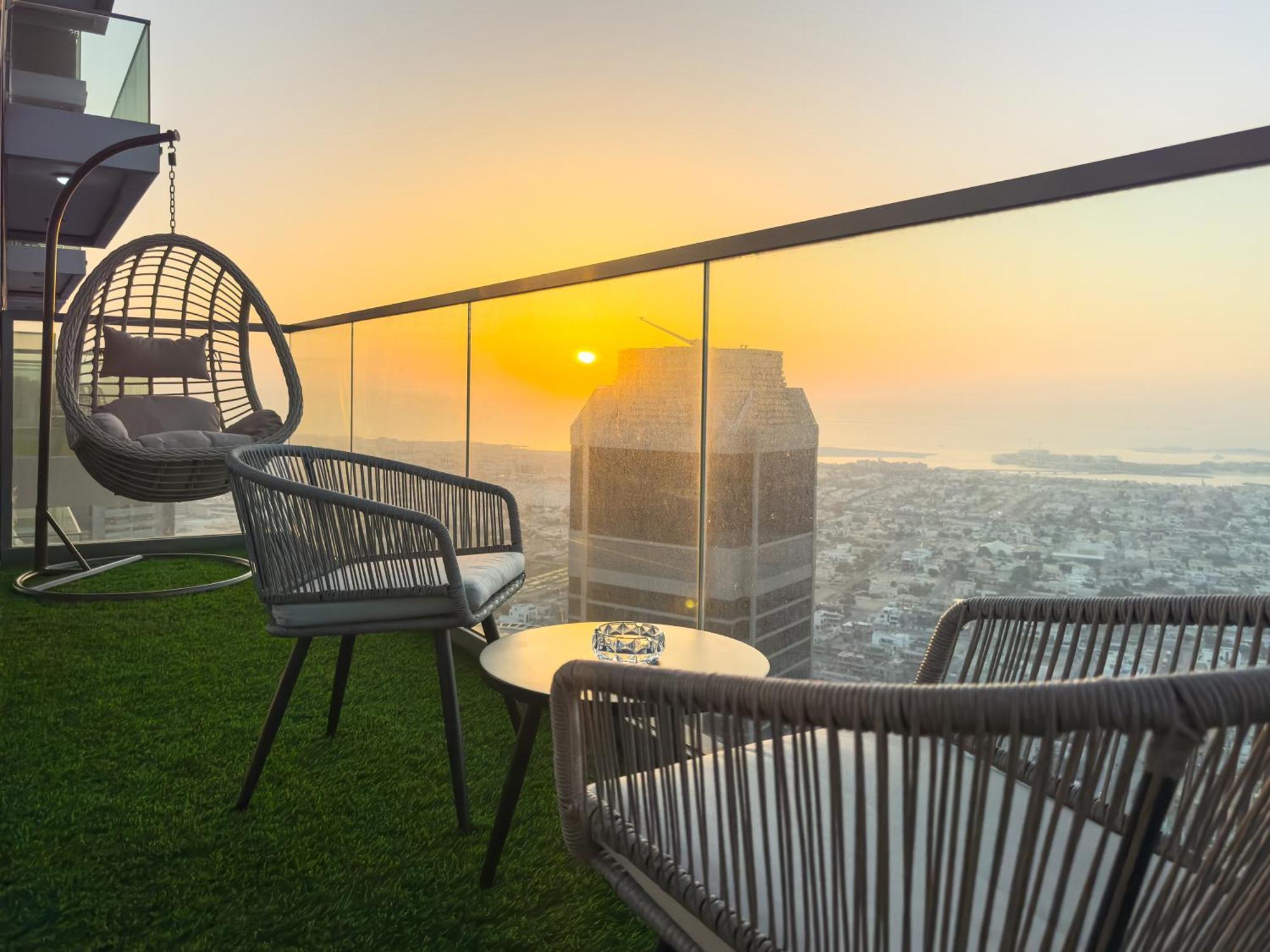 3 Bedroom - Pool Access - 7 Mins To Mall - Sun Set View Apartment