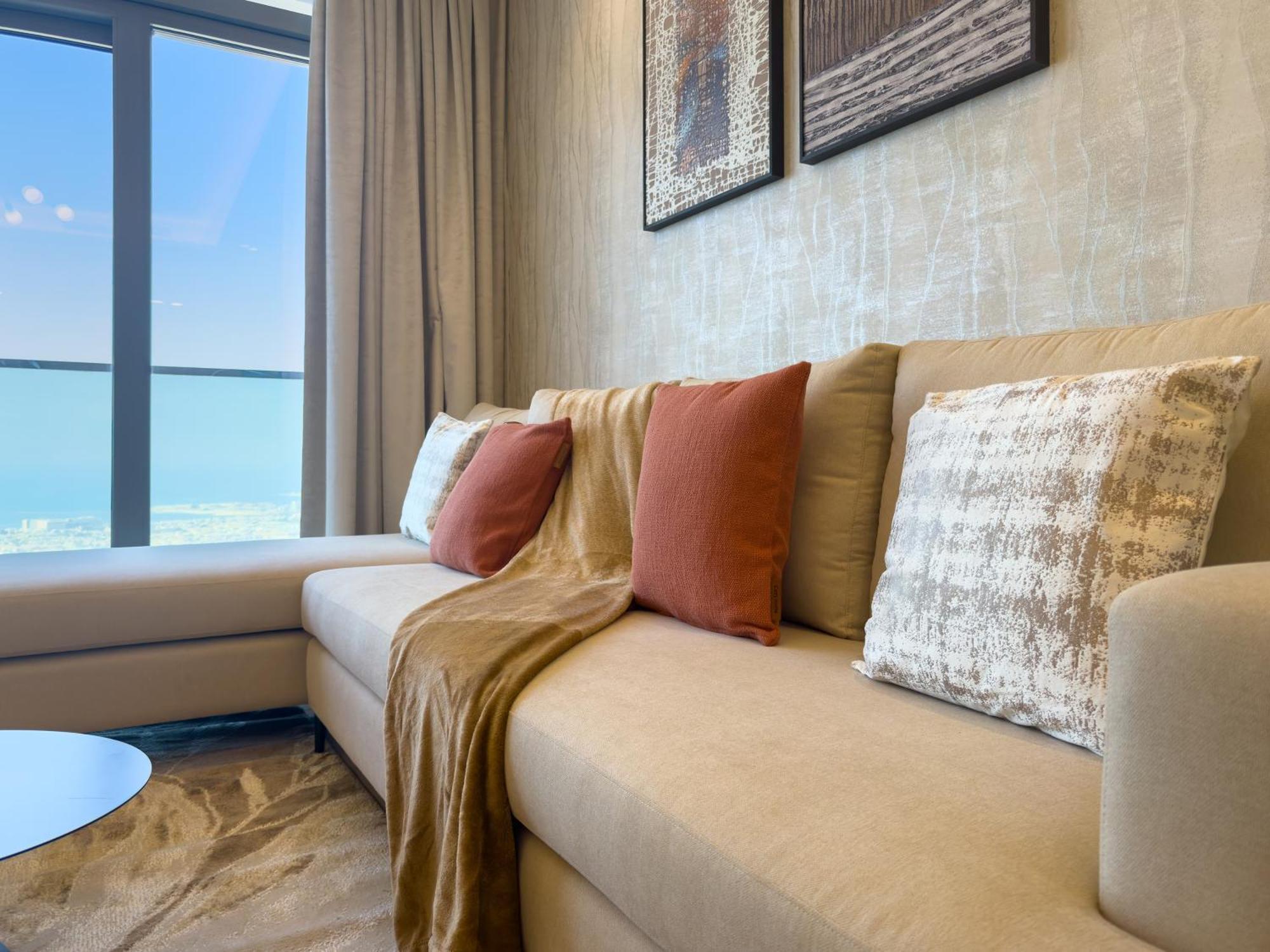 3 Bedroom - Pool Access - 7 Mins To Mall - Sun Set View Apartment Dubai