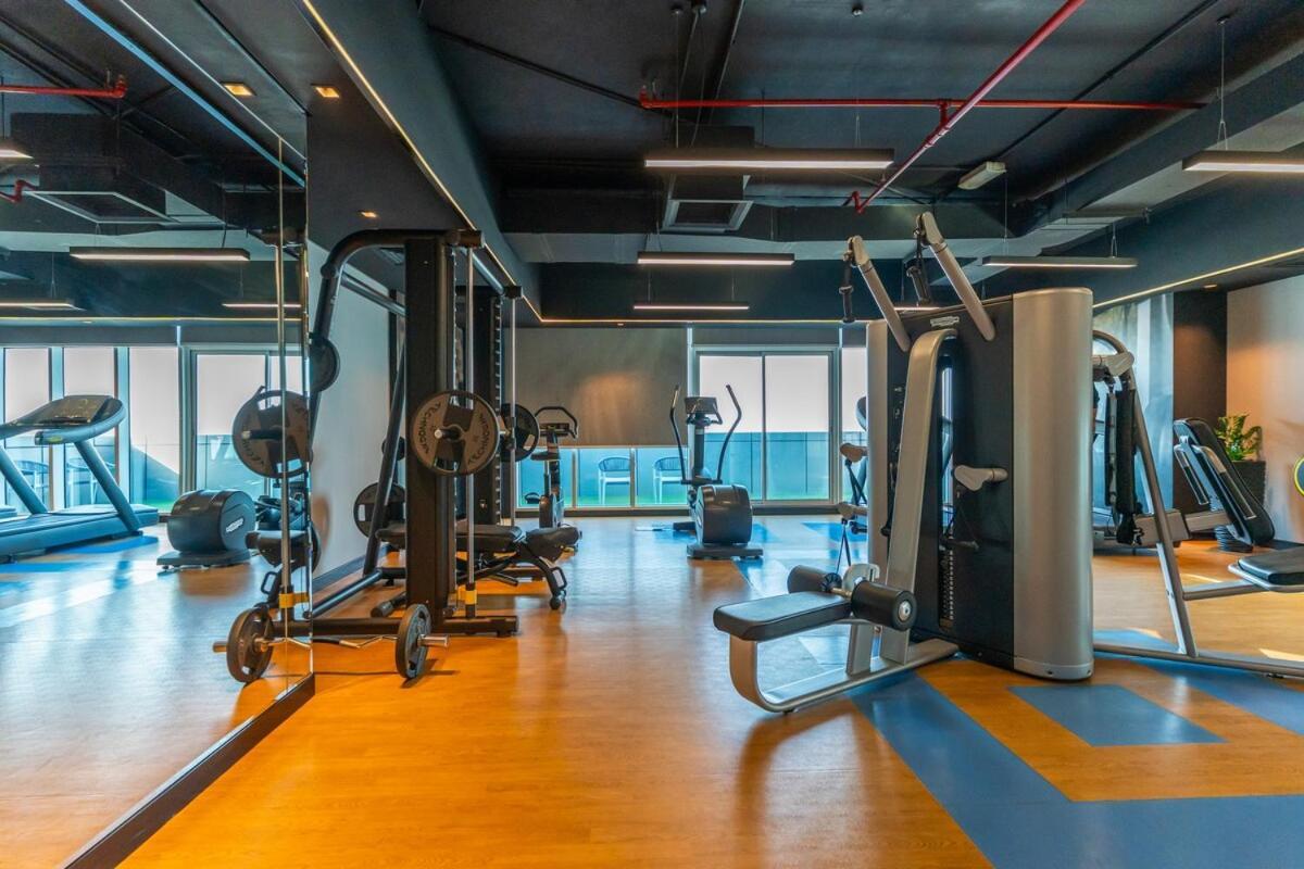 New W & Infinity Pool & Gym Near Burj Khalifa Apartment