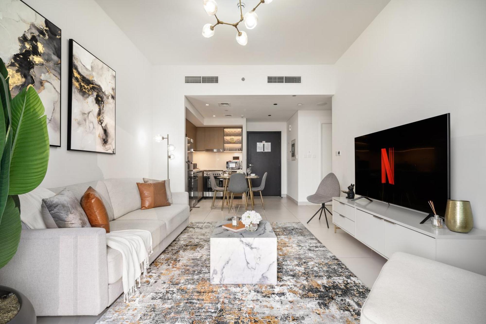 Apartment Luxury One Bedroom With Full Burj Khalifa View & Fountain View By Delujo