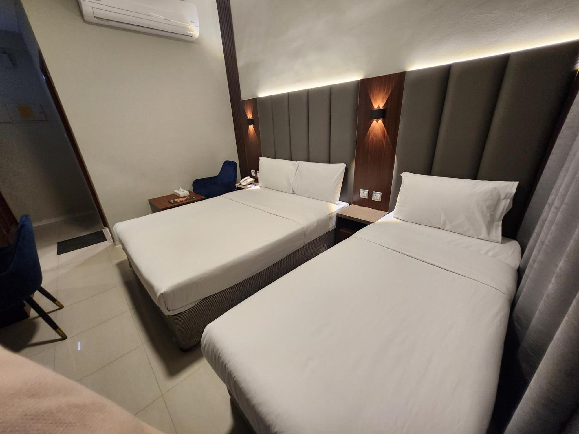 Melody Queen By Aura Hotel *