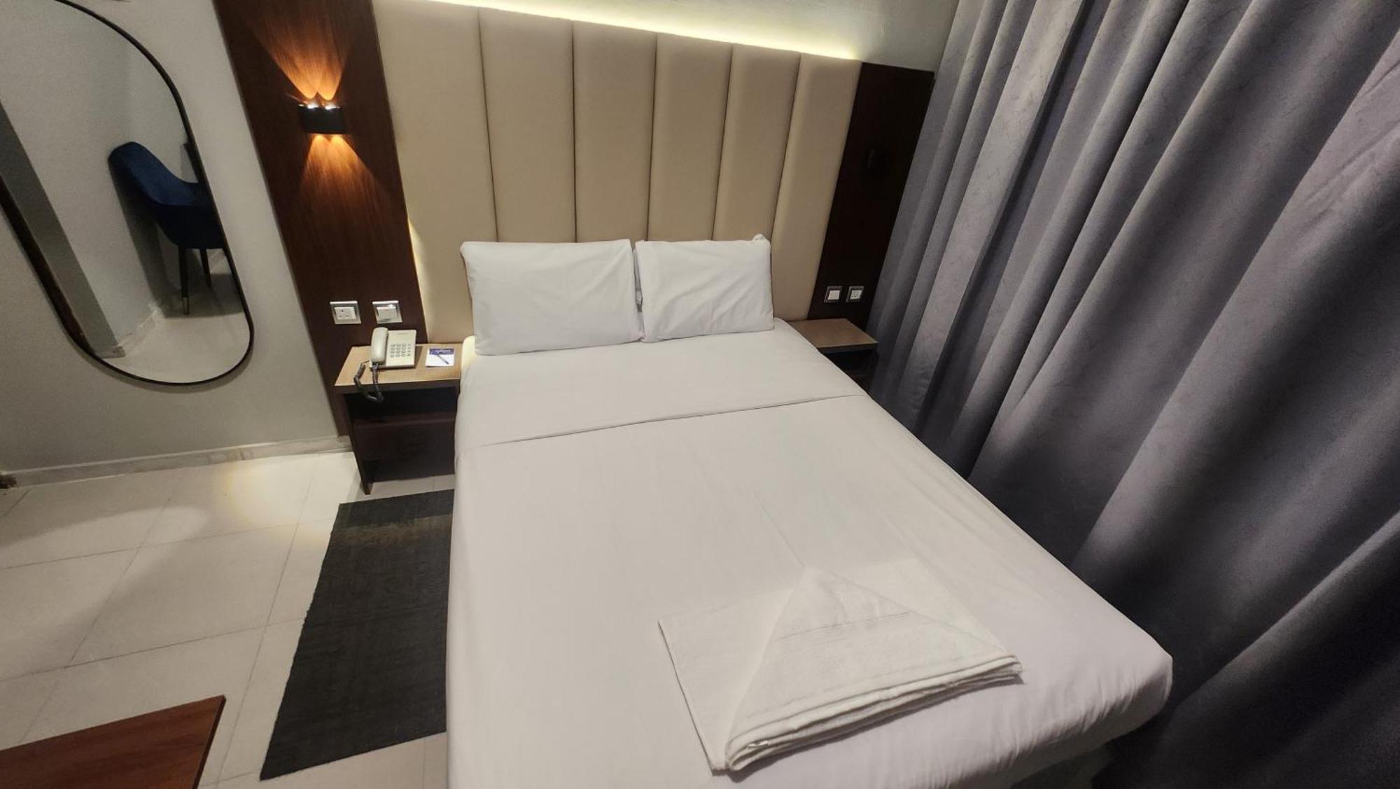 Hotel Melody Queen By Aura *