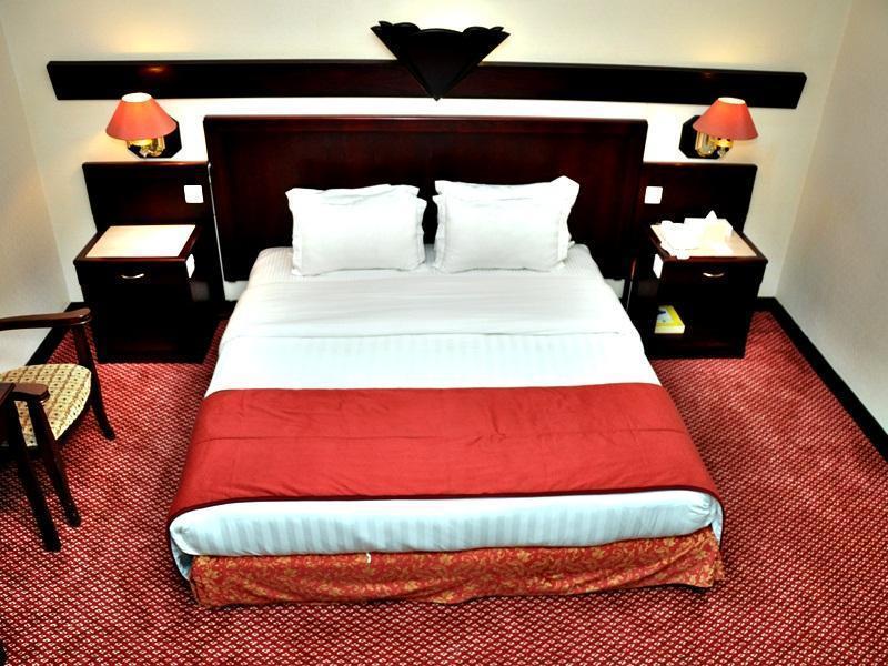 Claridge 3* Dubai