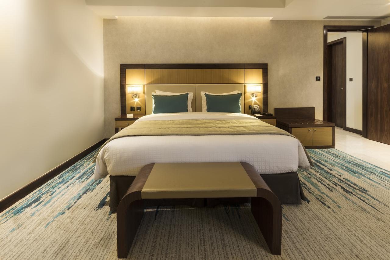 Hotel Golden Tulip Media