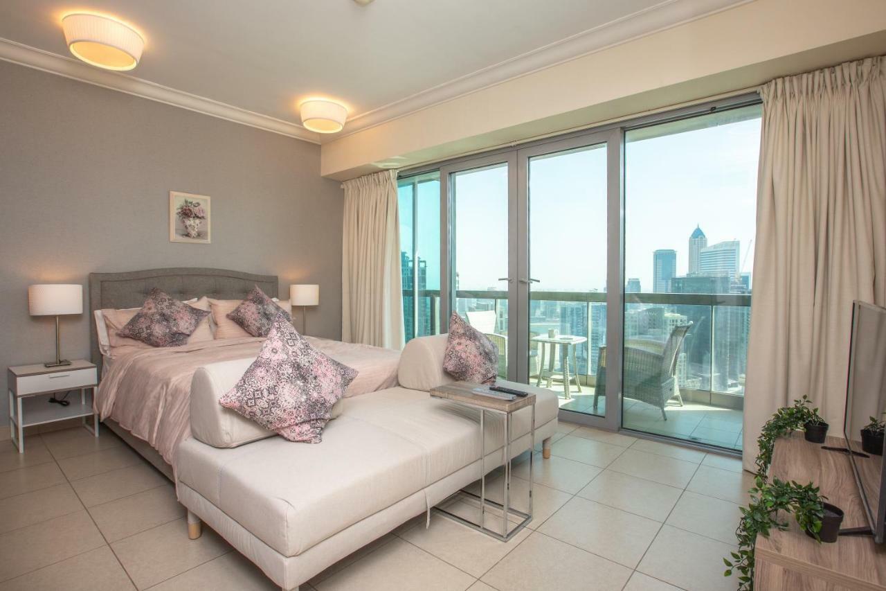 Prime Retreats - Downtown Apartment Dubai