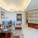 Royal Club By Rvhr, Grandeur Residence Crescent Palm Jumeirah