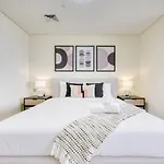 Calm Studio At Sky Gardens Difc By Deluxe Holiday Homes