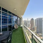 Higuests - Euphoric Apt With Panoramic Marina Views