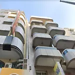 Super Oyo 945 Dream Touch Hotel
