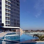 Avani Plus Palm View Dubai Hotel & Suites