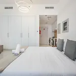 Urban Studio At The Square Tower Jumeirah Village Circle By Deluxe Holiday Homes