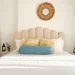 Bright And Spacious 2 Bedroom Apartment With Private Balcony
