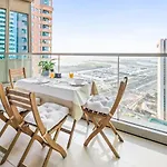 Breathtaking Sea-View Condo In Dubai Marina - Palm Views!