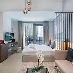 Elegant Studio Sparkle Tower Jbr By Suiteable