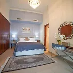 First Class 2Br With Full Dubai Skyline & Sea View